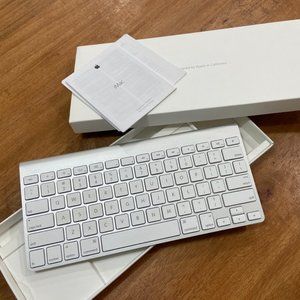 Apple wireless keyboard